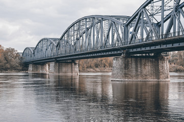 Most drogowy imienia Józefa Piłsudskiego w Toruniu