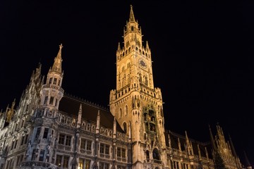 Fototapeta na wymiar Night scene of town hall at the Marienplatz in Munich, Germany. Horizontal image.
