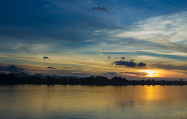 Fototapeta premium sunset on the Mekong River