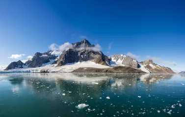 Fototapete Nördlicher Polarkreis Arktische Landschaft in Svalbard, Spitzbergen