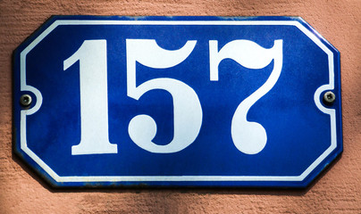Fototapeta premium Hausnummer 157