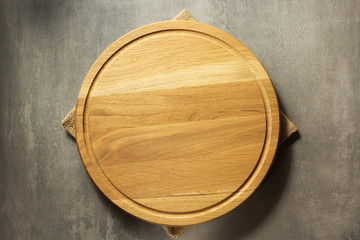 pizza cutting board at table