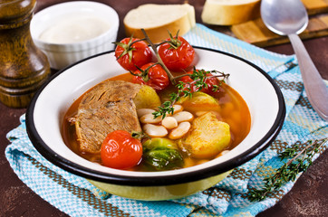 Meat soup with beans