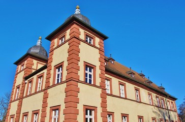 Gemünden am Main, Huttenschloss