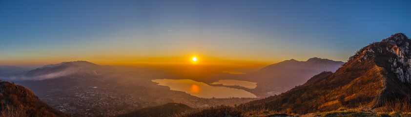 Fototapeta na wymiar Sunset on the Brianza lakes from Monte Barro