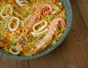 seafood paella Marinera