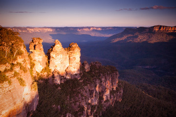 Three Sisters in the Blue Mountains