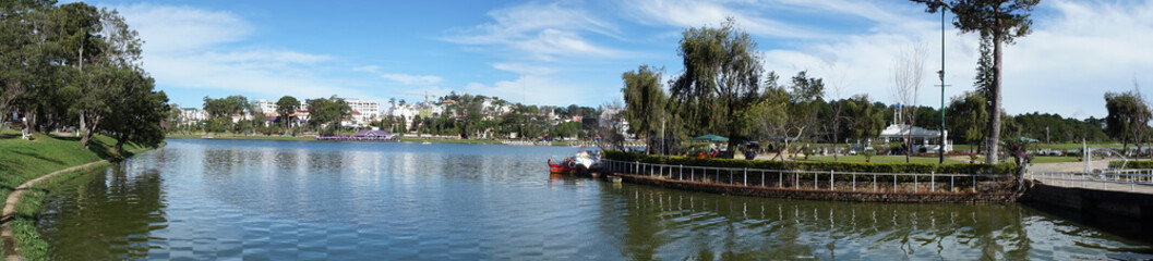 Xuan Huong Lake