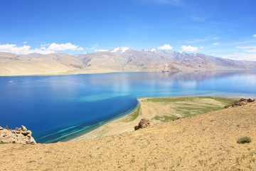 Tso Moriri or Lake Moriri  -  a lake in the Ladakhi part of the Changthang Plateau in Jammu and Kashmir in northern India. 
 - obrazy, fototapety, plakaty