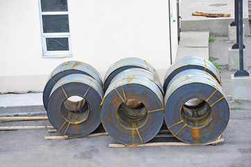 Steel metal-roll