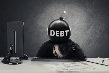 Entrepreneur sleeps with bomb of debt