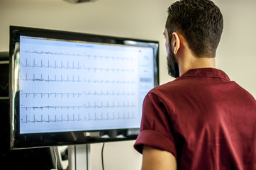 monitoraggio elettrocardiogramma sotto sforzo