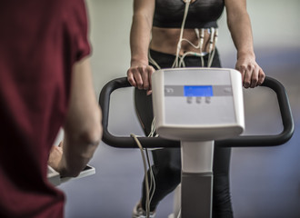 monitoraggio elettrocardiogramma sotto sforzo