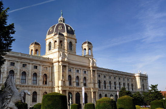Naturhistorisches Museum in Wien mit der markanten Kuppel