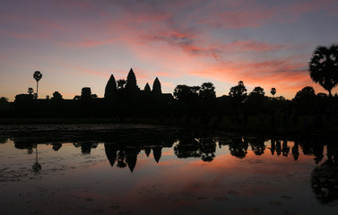 Fototapeta na wymiar Angkor Wat Sunrise in December