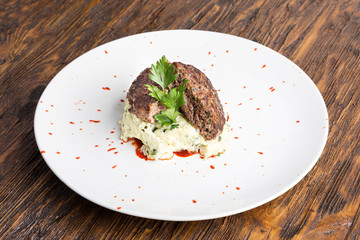 cutlets with mashed potatoes