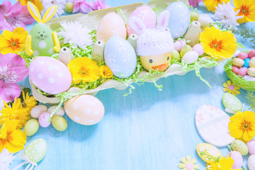 Easter decorations with eggs and flowers