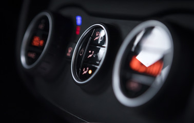 Car Air Conditioner