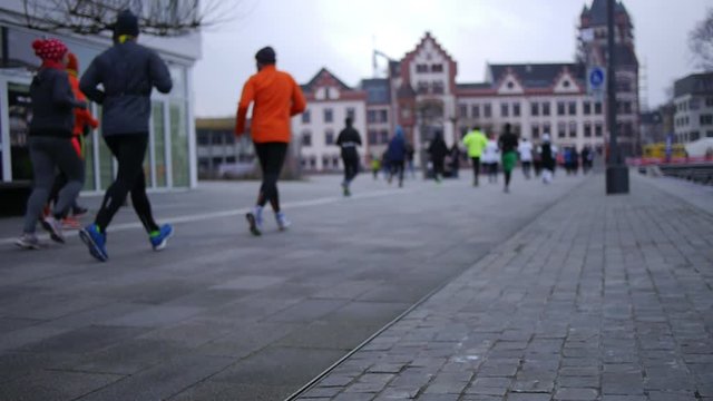 Sport L&auml;ufer in Zeitlupe in Dortmund