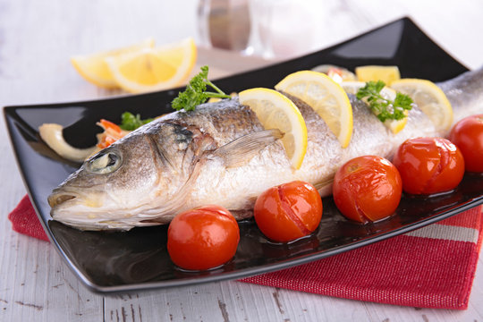 baked fish with lemon