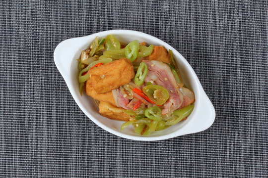 Fried green pepper with tofu and becon