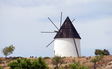 alte typische Windm&uuml;hle im Naturpark Cabo de Gata
