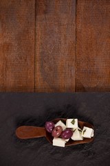 Cheese cubes with herbs