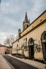 Dans les rues de Pernes-les-Fontaines