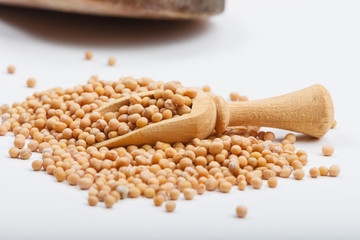 Aromatic mustard seeds
