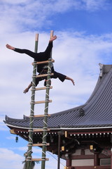 梯子乗りの大技