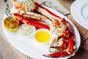 King Crab Cluster with sauces