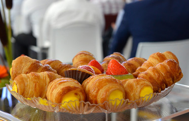 Vassoio di dolci per buffet