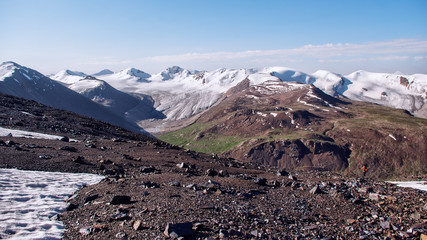 The rise to the pass in the mountains