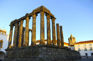 Obraz premium Templo Romano de Diana, Évora, Alentejo, Portugal