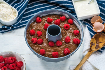 Uncooked chocolate and raspberry bundt cake