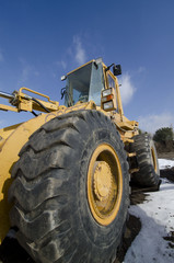 construcrion, machine, bulldozer, dozer, tire, blue sky, m,achinery, yellow 