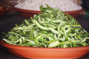 Bandeja de pimientos verdes
