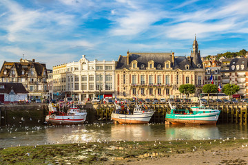 Trouville and Touques river - obrazy, fototapety, plakaty