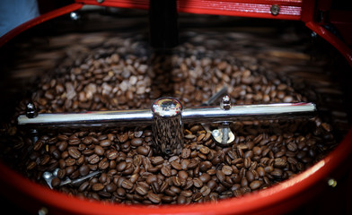 Machine for roasting coffee