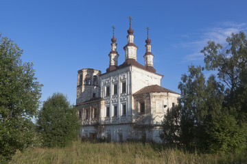 Fototapeta na wymiar Abandoned Church Resurrection of Christ in village Varnitsy, Totemsky district, Vologda region, Russia