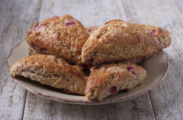  Scones with red currants