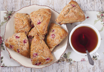   Scones with red currants