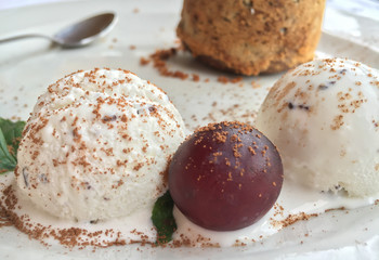 Souffle with vanilla ice cream