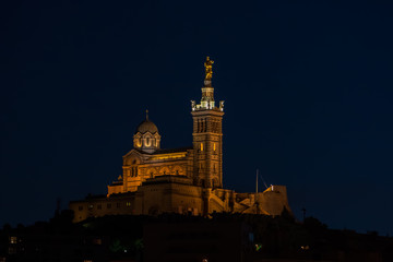 Notre-Dame de la Garde au crépuscule