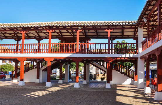 Plaza Mayor de Puerto L&aacute;pice, Ciudad Real, plazas manchegas, Espa&ntilde;a