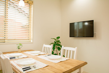 ダイニングテーブル