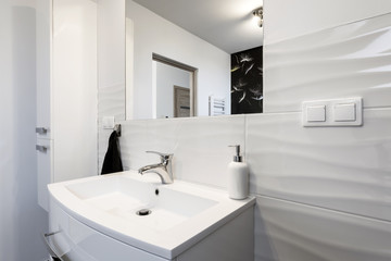 Fototapeta na wymiar Modern design comfortable bathroom