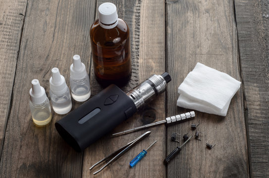 Adjustable electronic cigarette, Non carcinogenic alternative for smoking