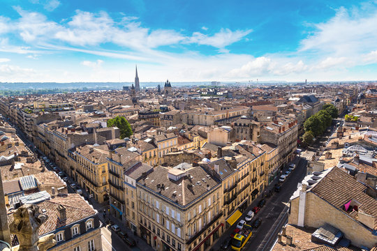 Panoramic view of Bordeaux