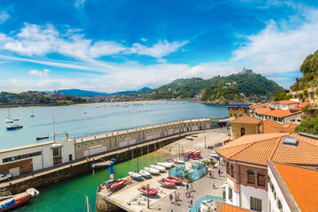 Fototapeta premium Old hardbour in San Sebastian